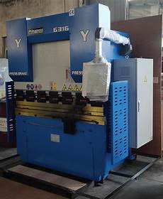 Metal Cutting Machine